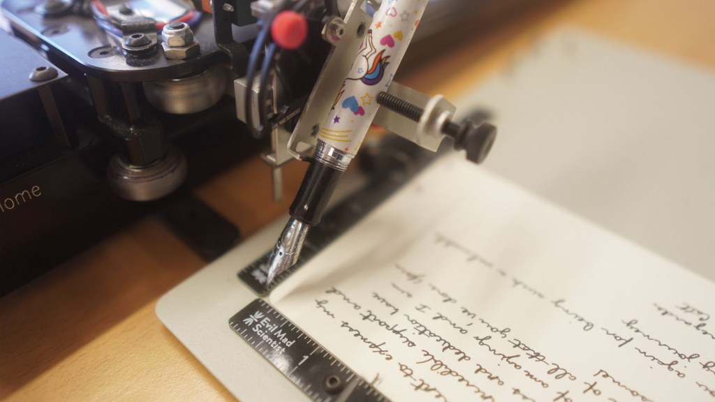 Fountain pen in a drawing machine